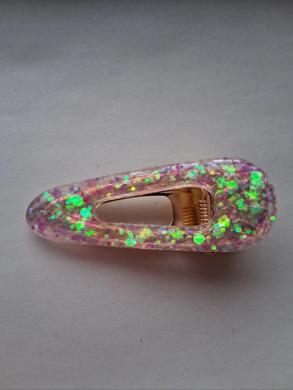 5/$25 Iridescent Pink Glitter Resin Hair Clip